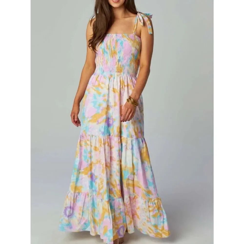 BUDDYLOVE Stephanie Tiered Maxi Dress
LL18